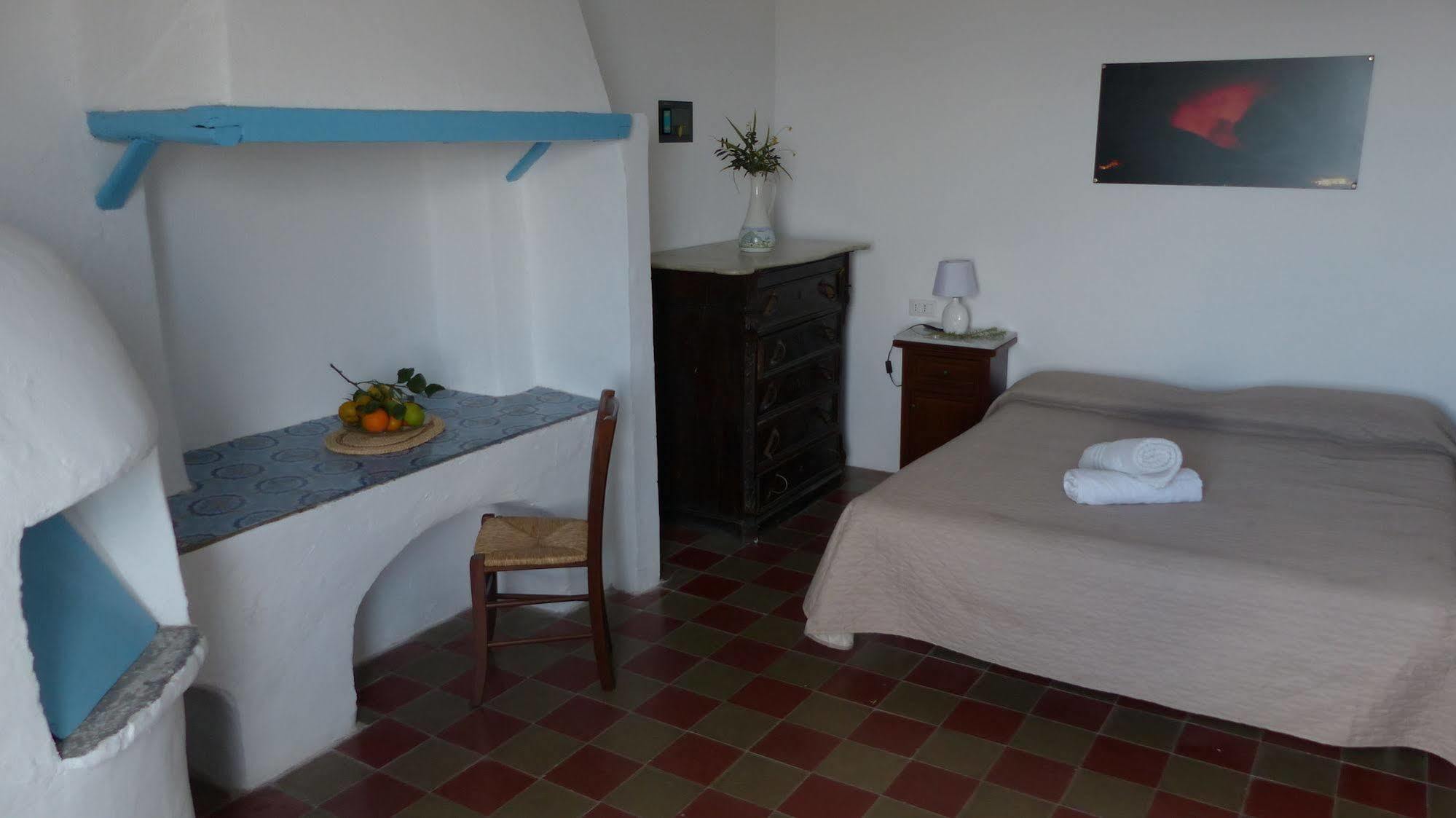 Il Vulcano A Piedi Guest house 3*